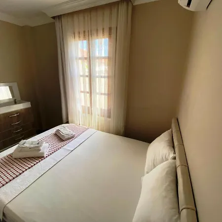 Mai Cunda Hotel Ayvalı