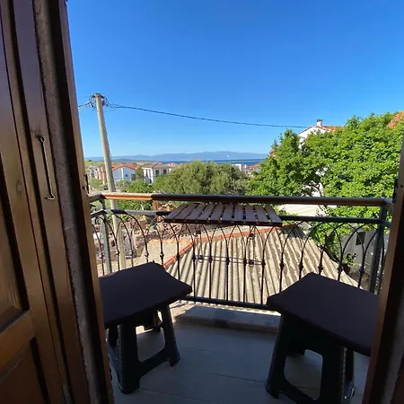 Mai Cunda Hotel 3*
